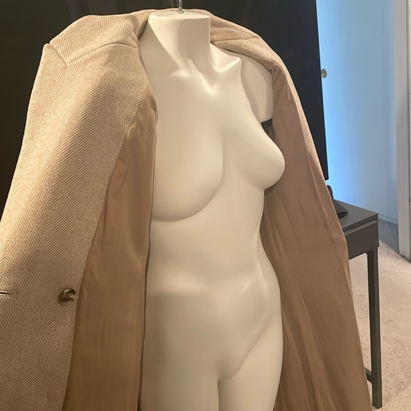 Reformation Winter Coat - Picture 4 of 5